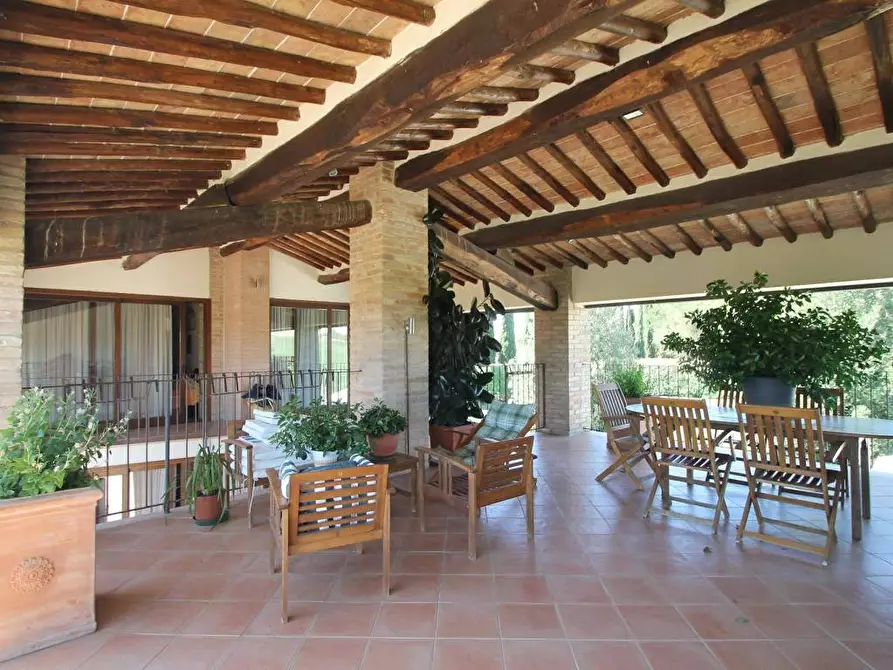 Immagine 36 di Rustico / casale in vendita  a Siena