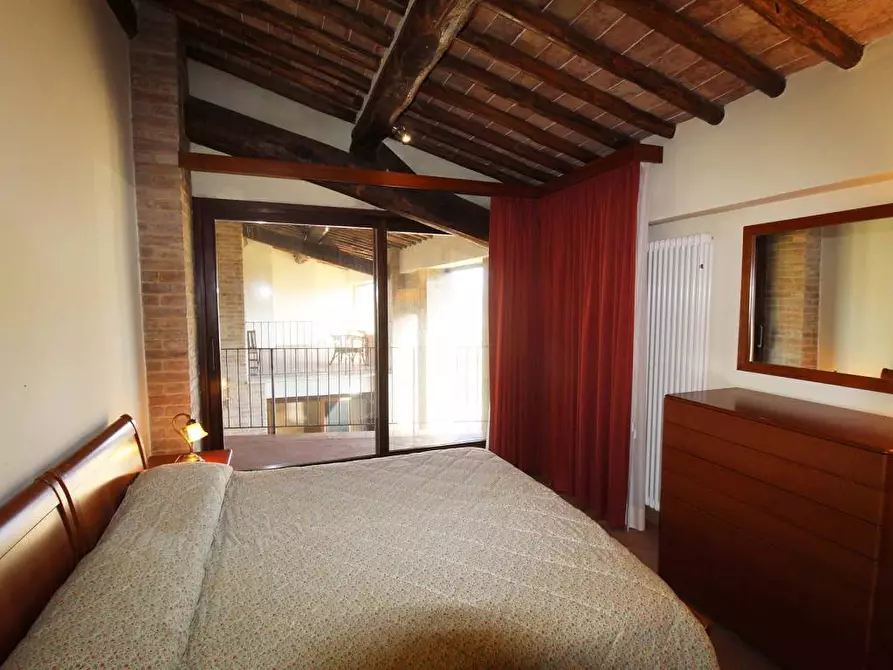 Immagine 22 di Rustico / casale in vendita  a Siena