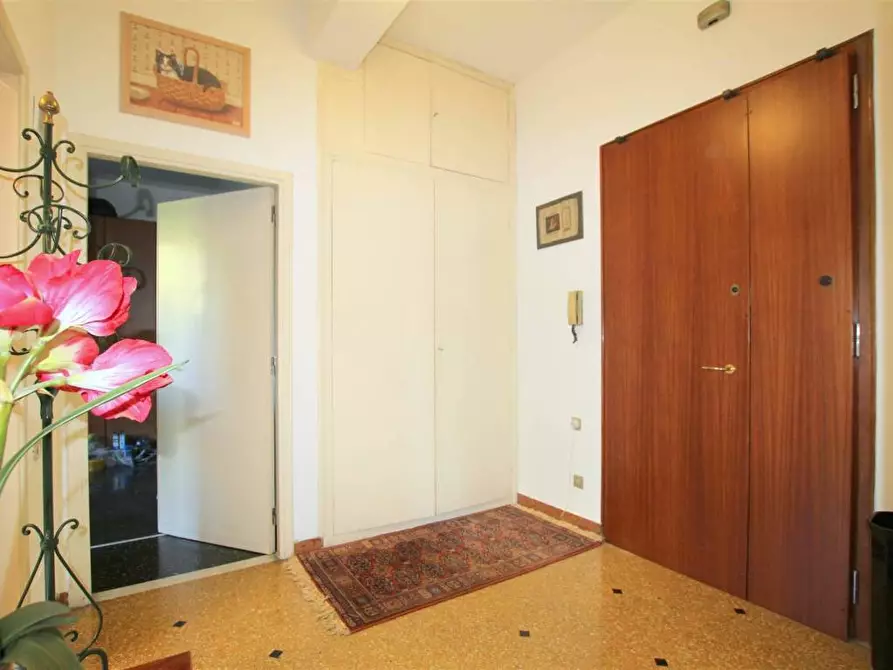 Immagine 8 di Appartamento in vendita  a Siena