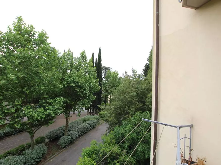Immagine 14 di Appartamento in vendita  a Siena