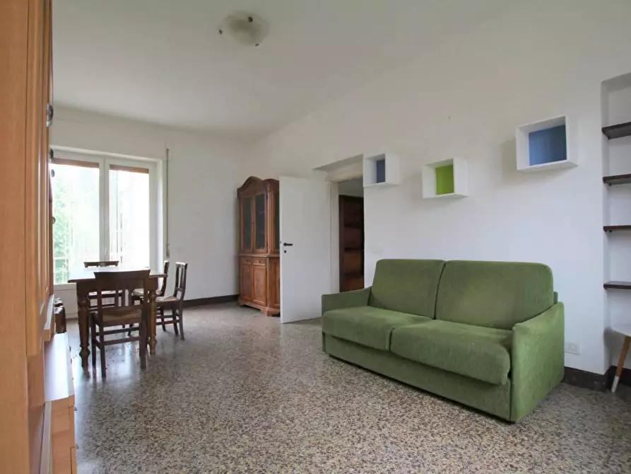 Immagine 2 di Appartamento in vendita  a Siena