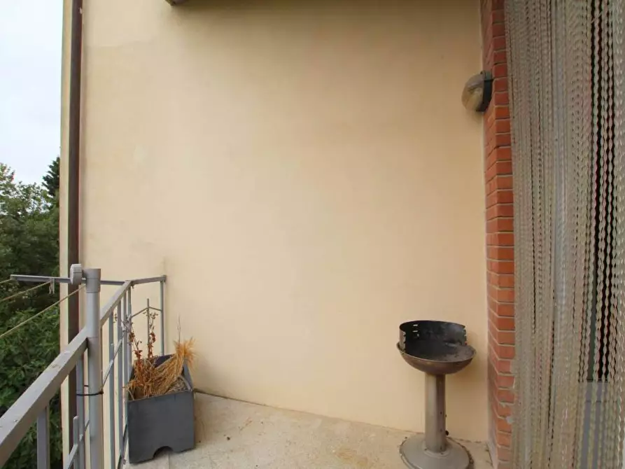 Immagine 8 di Appartamento in vendita  a Siena