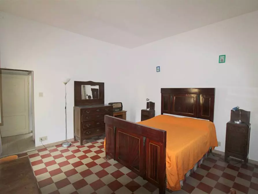 Immagine 14 di Appartamento in vendita  a Siena