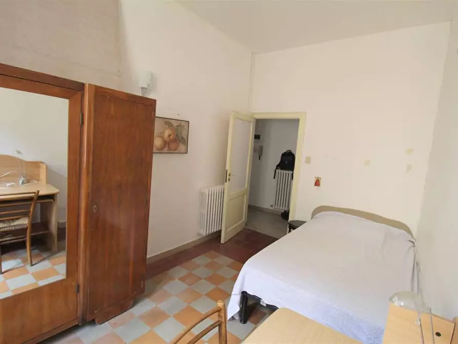 Immagine 6 di Appartamento in vendita  a Siena
