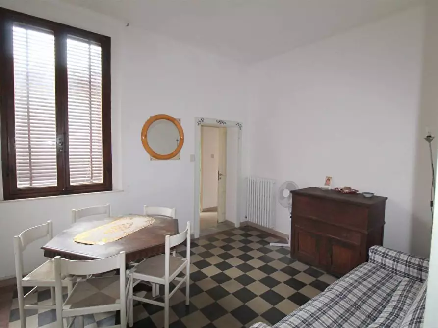 Immagine 4 di Appartamento in vendita  a Siena