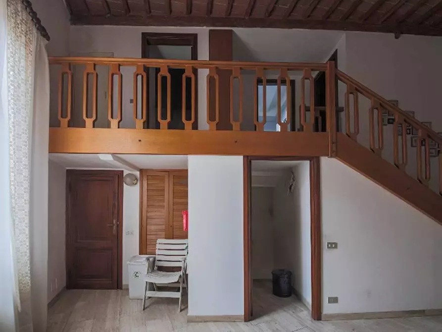 Immagine 24 di Appartamento in vendita  a Siena