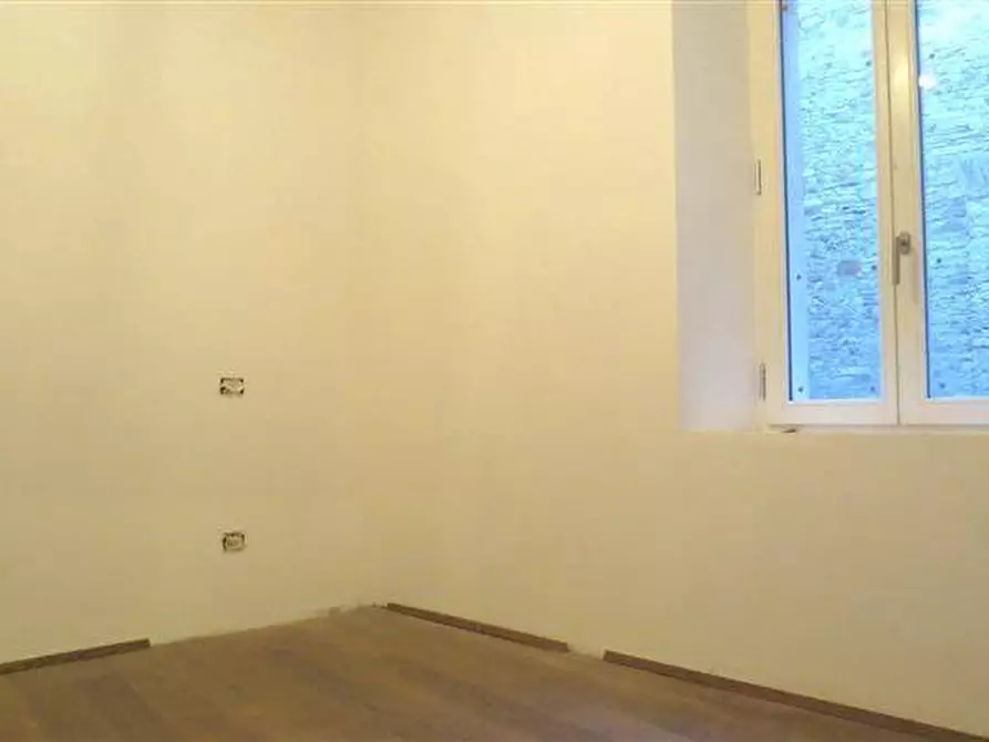 Immagine 10 di Appartamento in vendita  a Siena