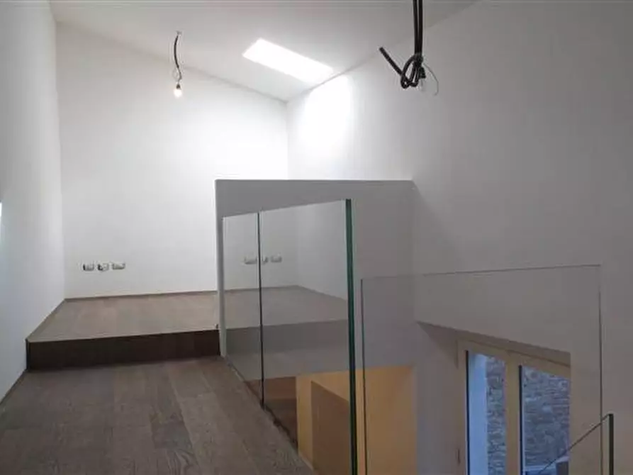 Immagine 7 di Appartamento in vendita  a Siena