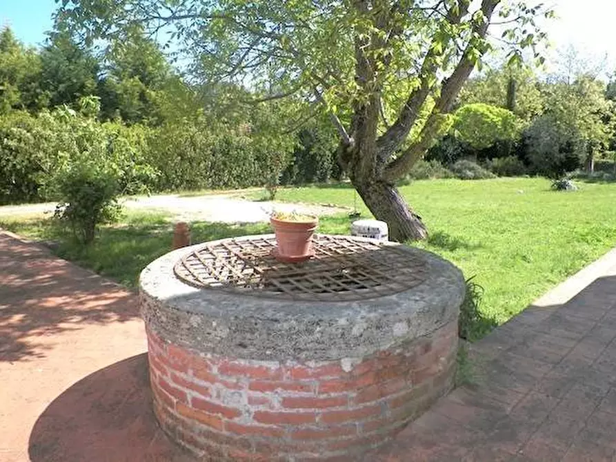 Immagine 6 di Villa in vendita  a Castelnuovo Berardenga
