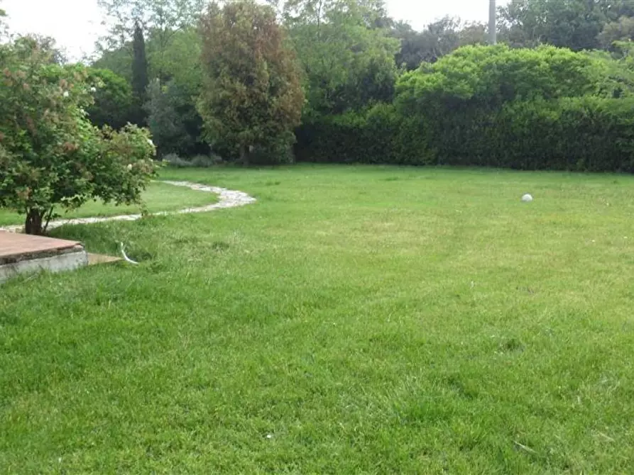 Immagine 5 di Villa in vendita  a Castelnuovo Berardenga
