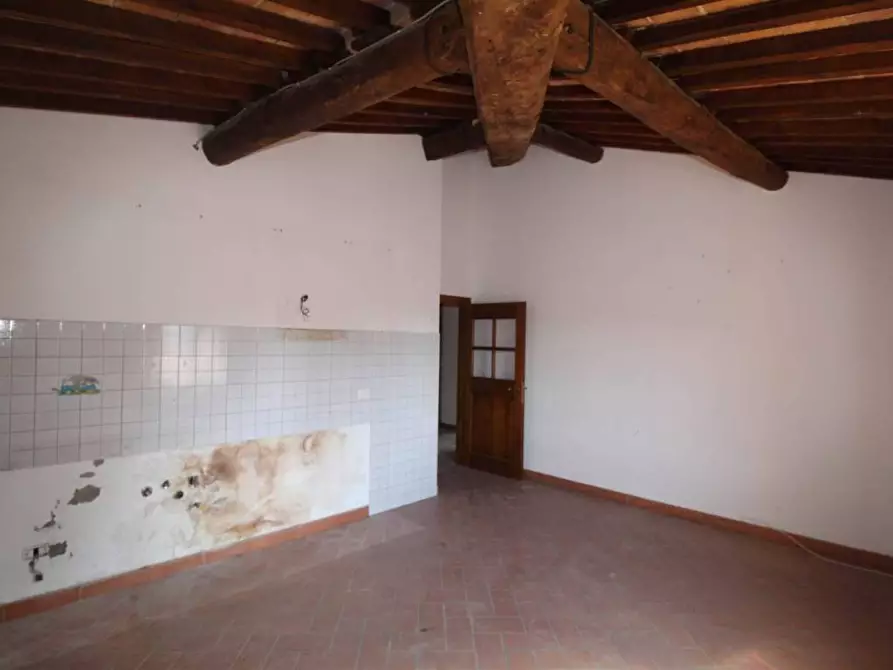 Immagine 31 di Casa colonica in vendita  a Asciano
