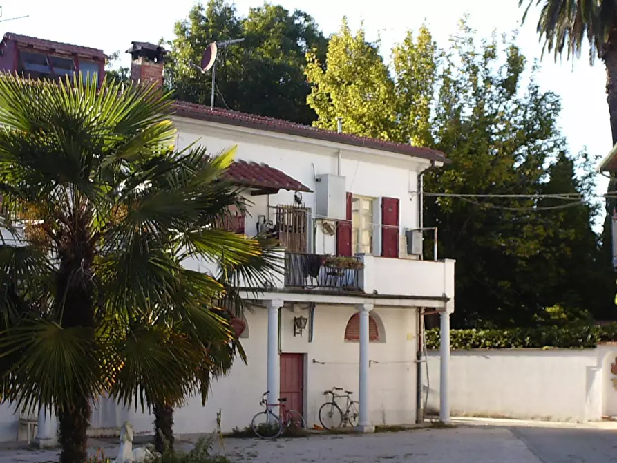 Immagine 10 di Appartamento in vendita  a Pisa