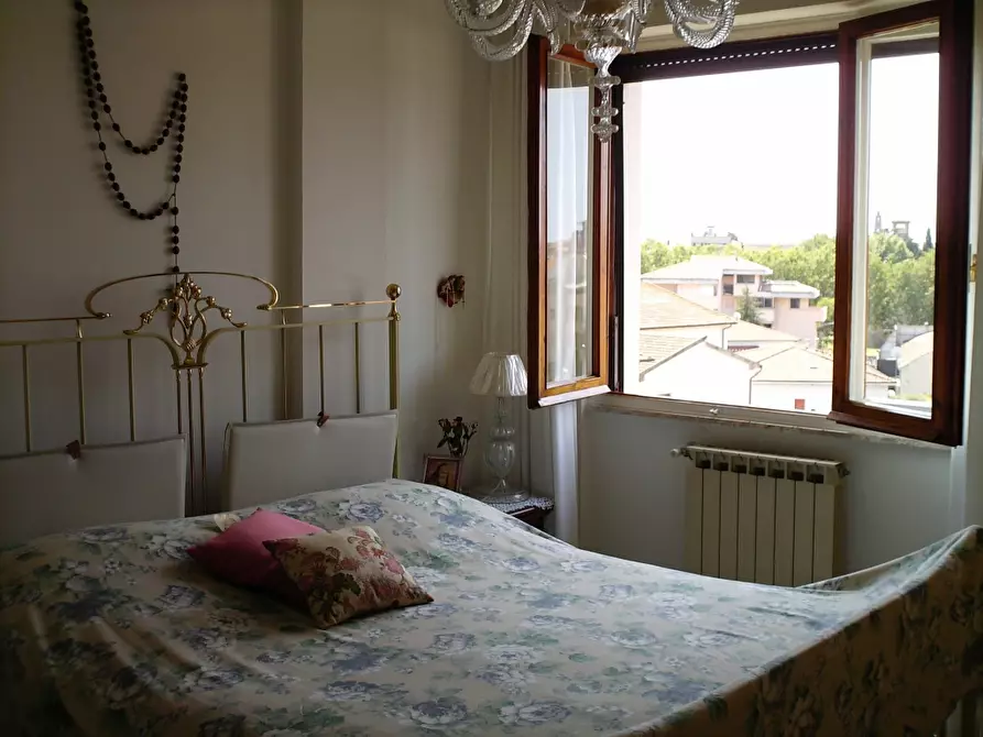 Immagine 9 di Appartamento in vendita  a Pisa