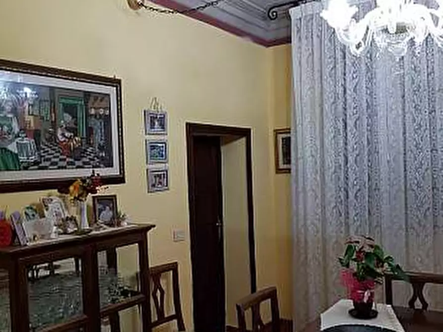 Immagine 10 di Villa in vendita  a Cascina