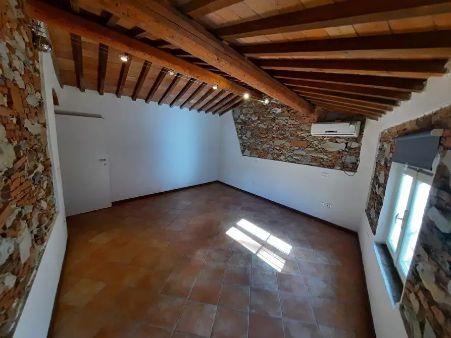 Immagine 2 di Appartamento in affitto  a Vicopisano