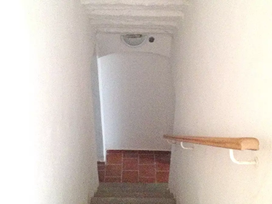 Immagine 11 di Appartamento in affitto  a Pisa