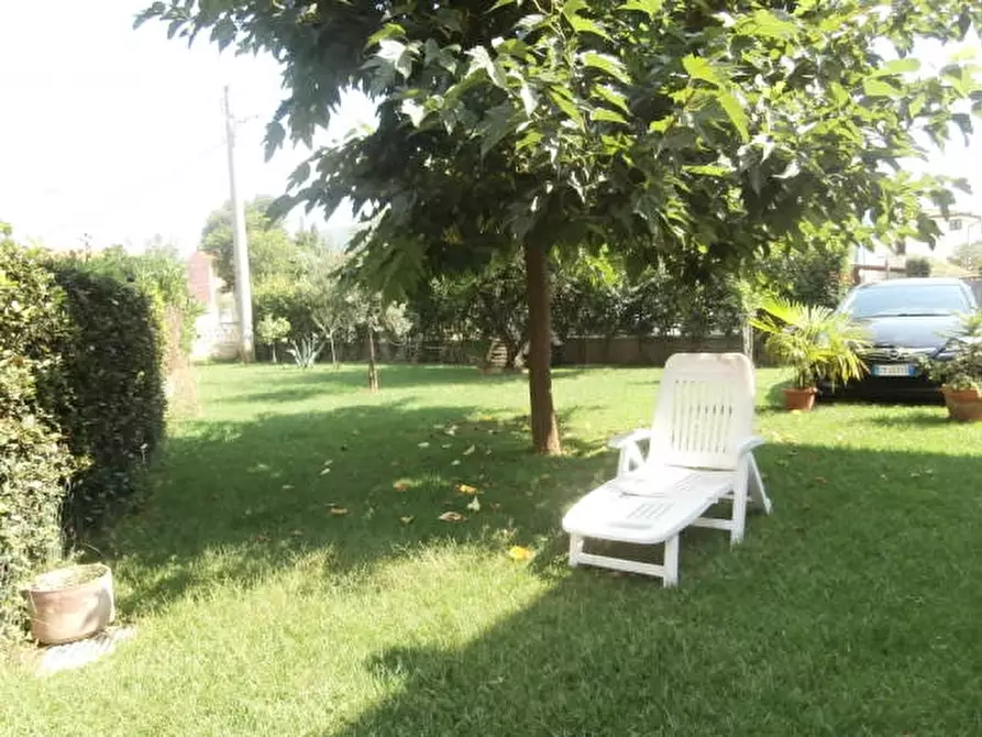 Immagine 1 di Casa trifamiliare in vendita  a San Giuliano Terme