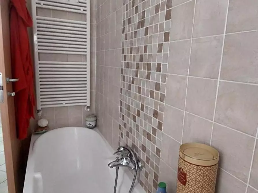 Immagine 28 di Appartamento in vendita  a Livorno