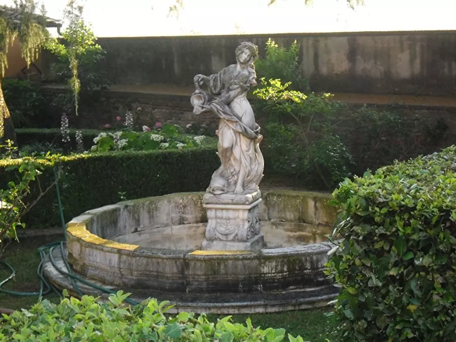 Immagine 18 di Immobile di prestigio in vendita  a Santa Maria A Monte