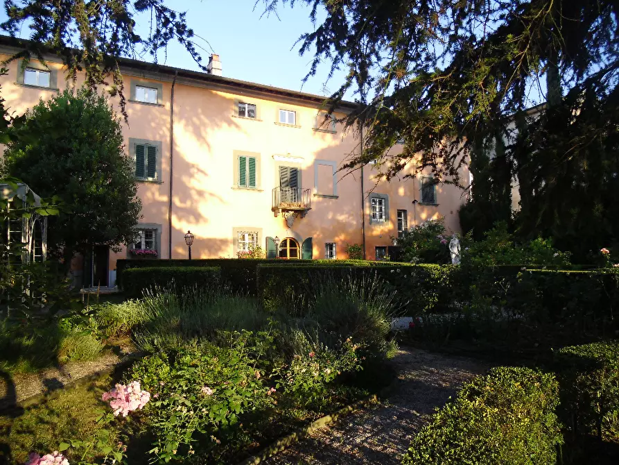 Immagine 19 di Immobile di prestigio in vendita  a Santa Maria A Monte