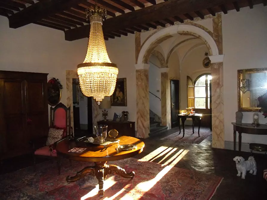 Immagine 17 di Immobile di prestigio in vendita  a Santa Maria A Monte