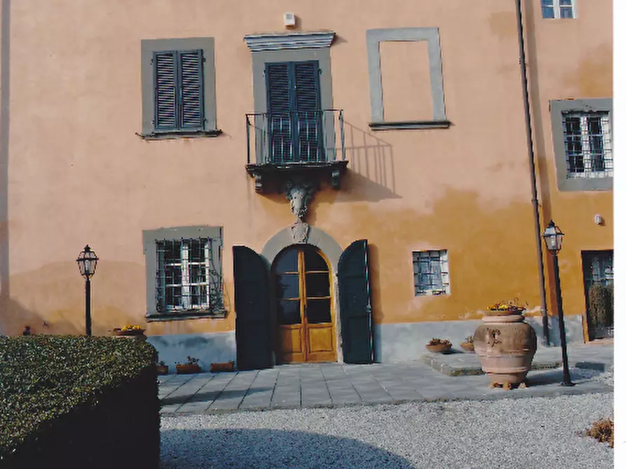 Immagine 5 di Immobile di prestigio in vendita  a Santa Maria A Monte