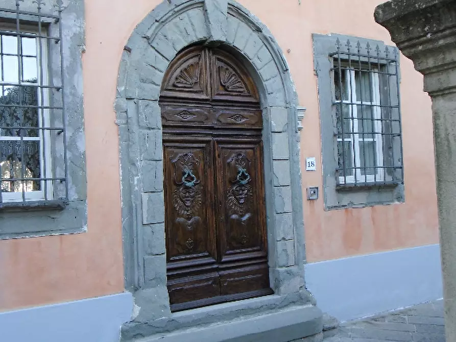Immagine 10 di Immobile di prestigio in vendita  a Santa Maria A Monte