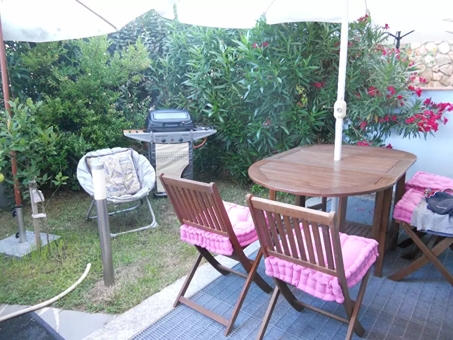 Immagine 5 di Appartamento in vendita  a Santa Teresa Gallura