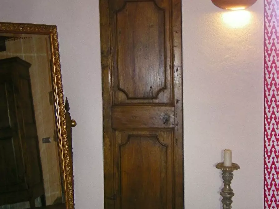 Immagine 36 di Palazzo in vendita  a Volterra