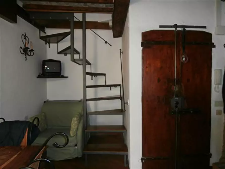 Immagine 4 di Appartamento in vendita  a Pisa