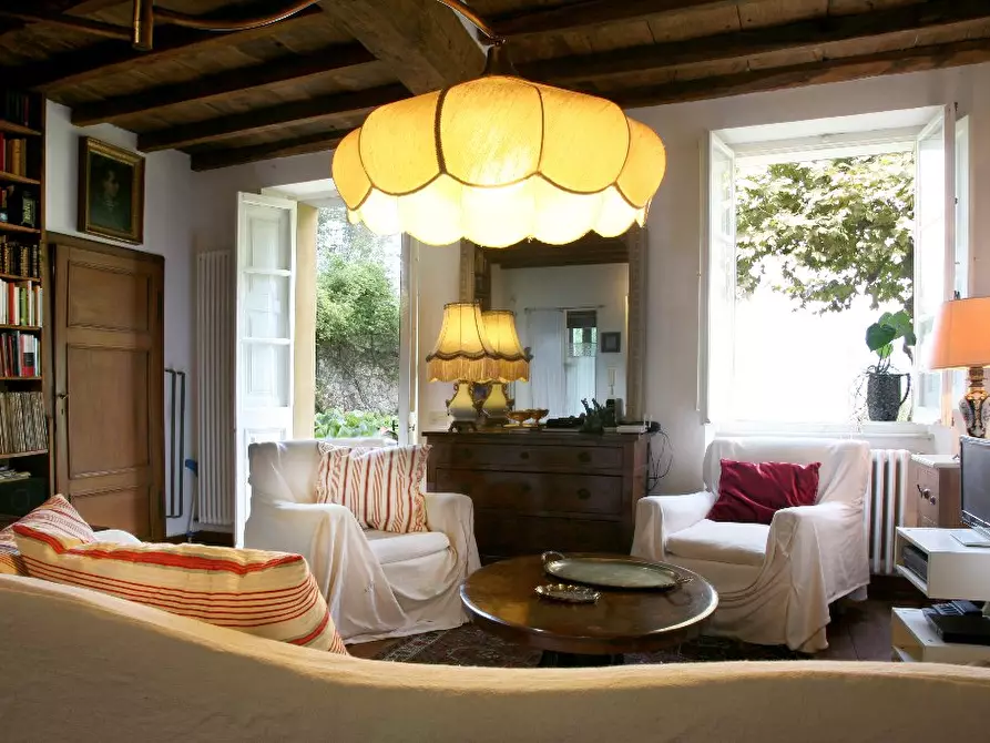 Immagine 8 di Rustico / casale in vendita  a Pietrasanta