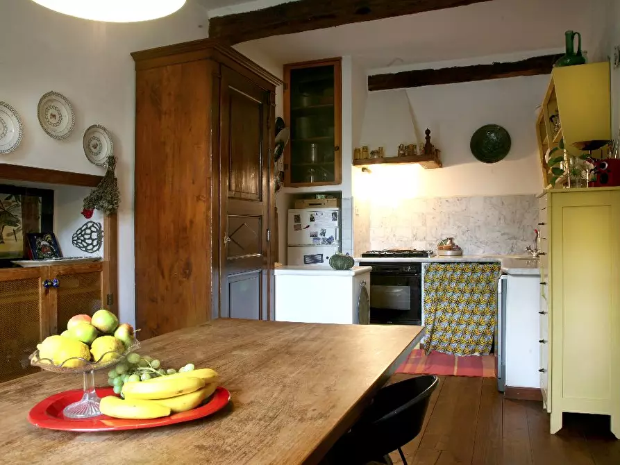 Immagine 10 di Rustico / casale in vendita  a Pietrasanta