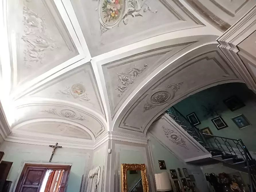 Immagine 6 di Villa in vendita  a Cascina