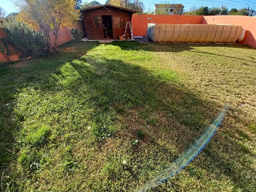 Immagine 16 di Villa in vendita  a Cascina