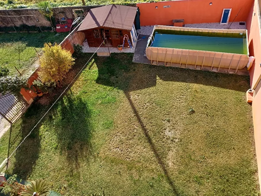 Immagine 35 di Villa in vendita  a Cascina