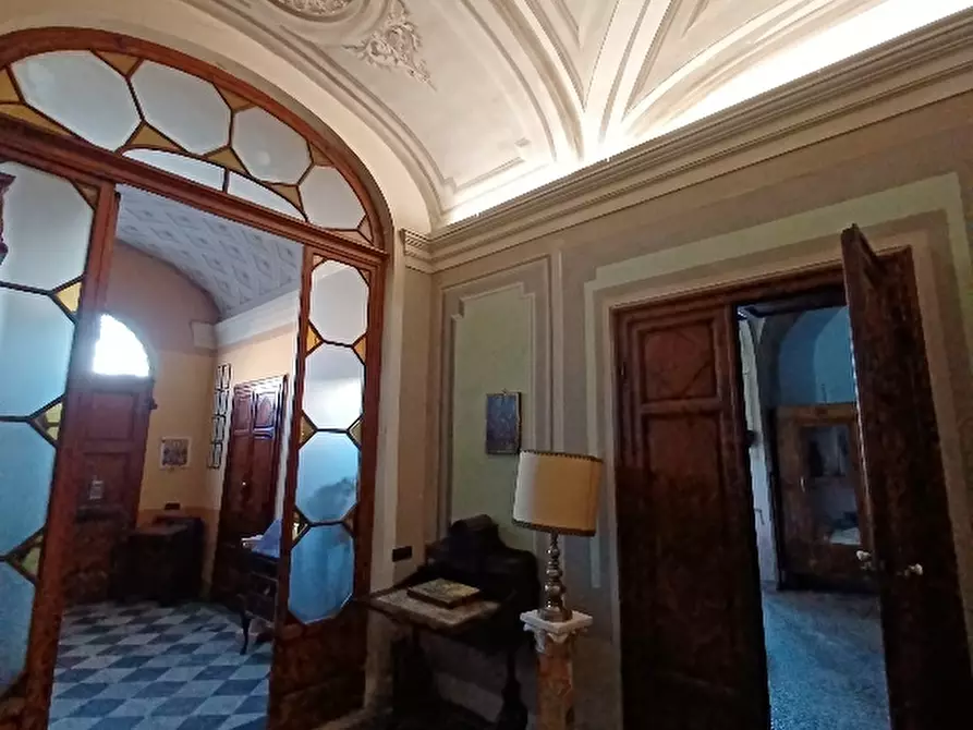 Immagine 4 di Villa in vendita  a Cascina