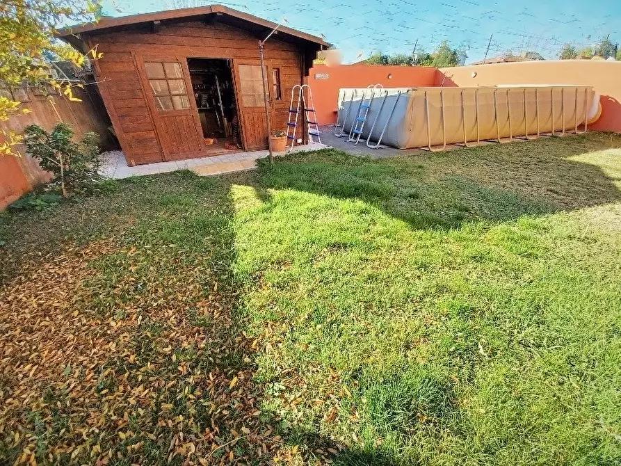 Immagine 17 di Villa in vendita  a Cascina