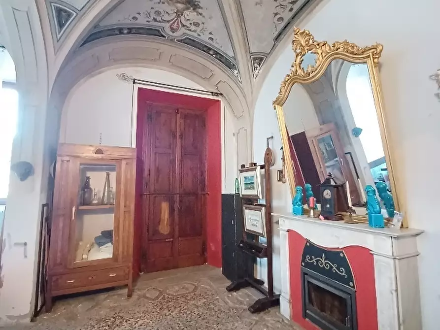 Immagine 9 di Villa in vendita  a Cascina
