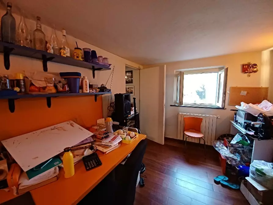 Immagine 25 di Villa in vendita  a Cascina