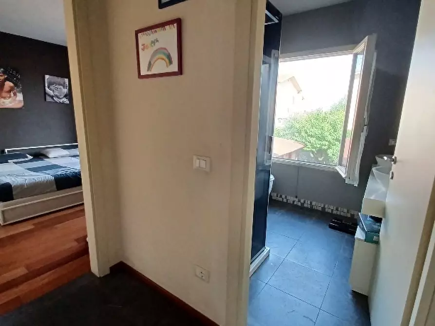 Immagine 30 di Villa in vendita  a Cascina