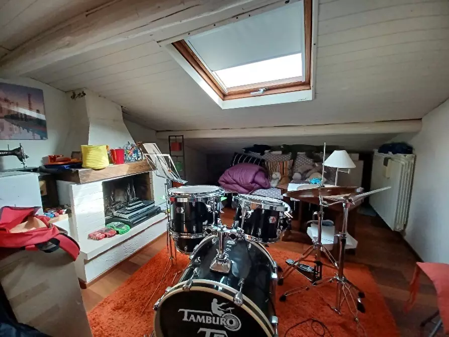 Immagine 34 di Villa in vendita  a Cascina