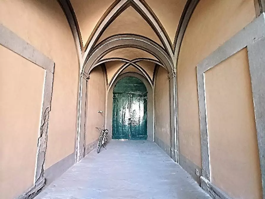 Immagine 2 di Ufficio in vendita  a Pisa