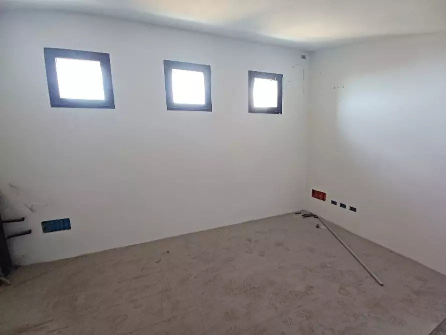 Immagine 8 di Ufficio in affitto  a Pisa