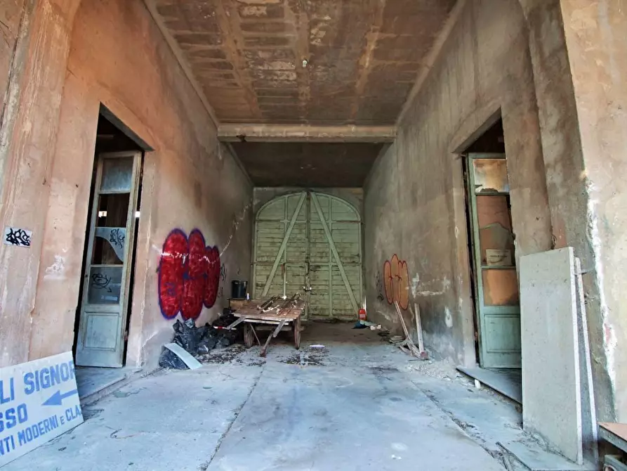 Immagine 2 di Rustico / casale in vendita  a Cascina