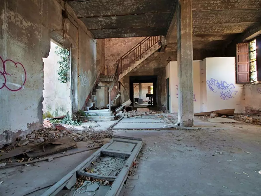 Immagine 5 di Rustico / casale in vendita  a Cascina