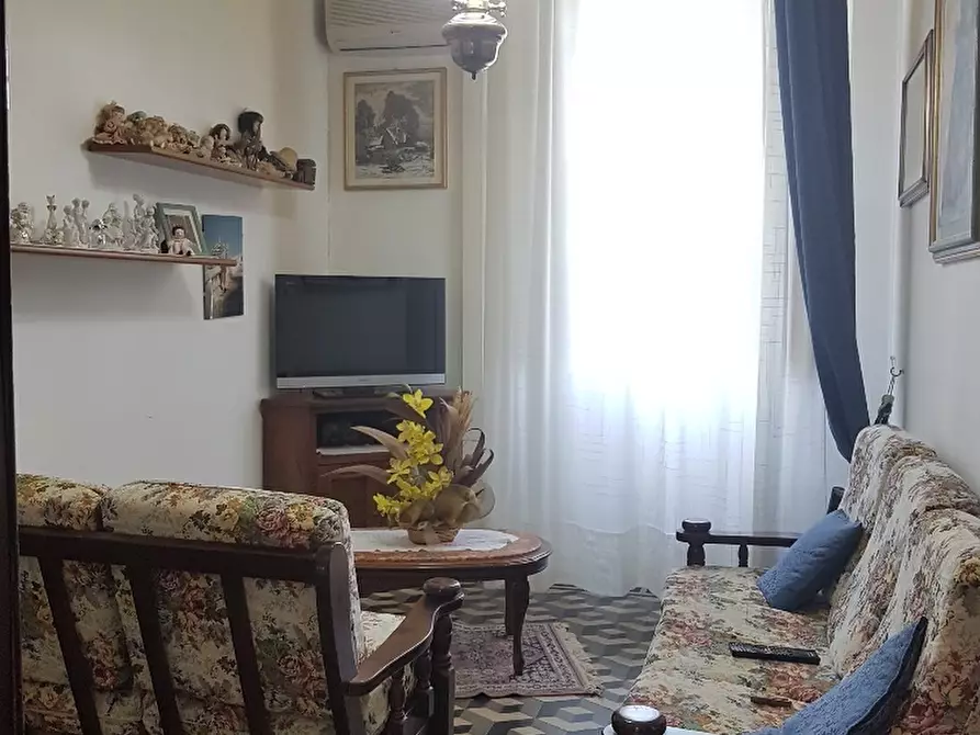 Immagine 33 di Villa in vendita  a Cascina