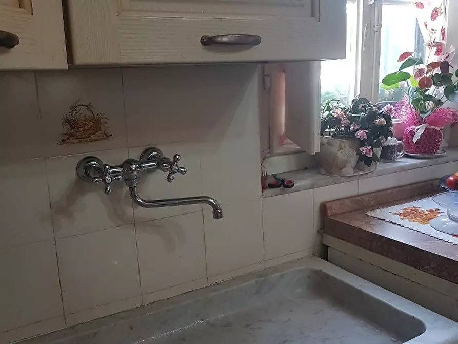 Immagine 23 di Villa in vendita  a Cascina