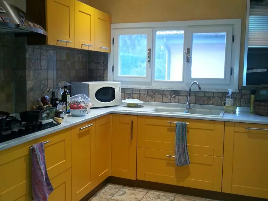 Immagine 15 di Villa in vendita  a Pisa