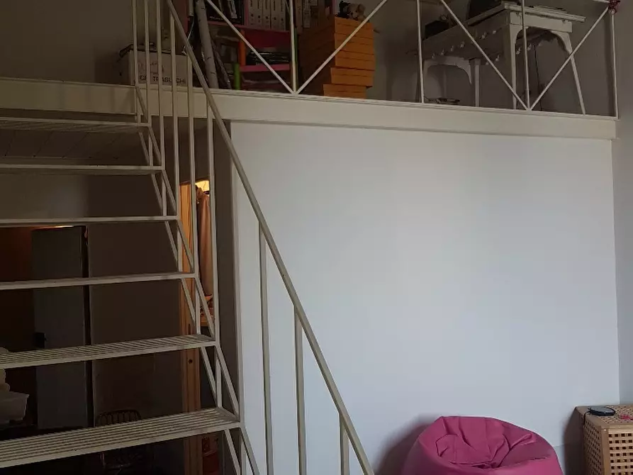 Immagine 11 di Appartamento in vendita  a Vicopisano