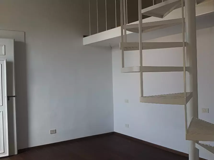 Immagine 14 di Appartamento in vendita  a Vicopisano